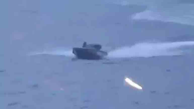 Ρωσικό πολεμικό πλοίο δέχθηκε επίθεση από ουκρανικά θαλάσσια drones στη Μαύρη Θάλασσα